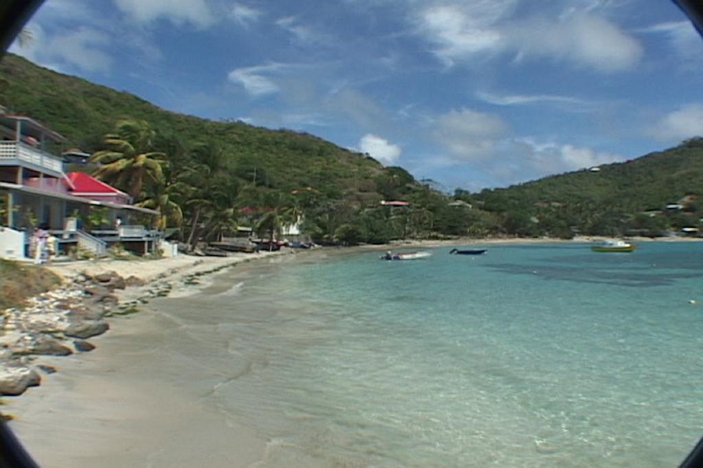 Bequia Beachfront Villa Hotel Friendship Buitenkant foto