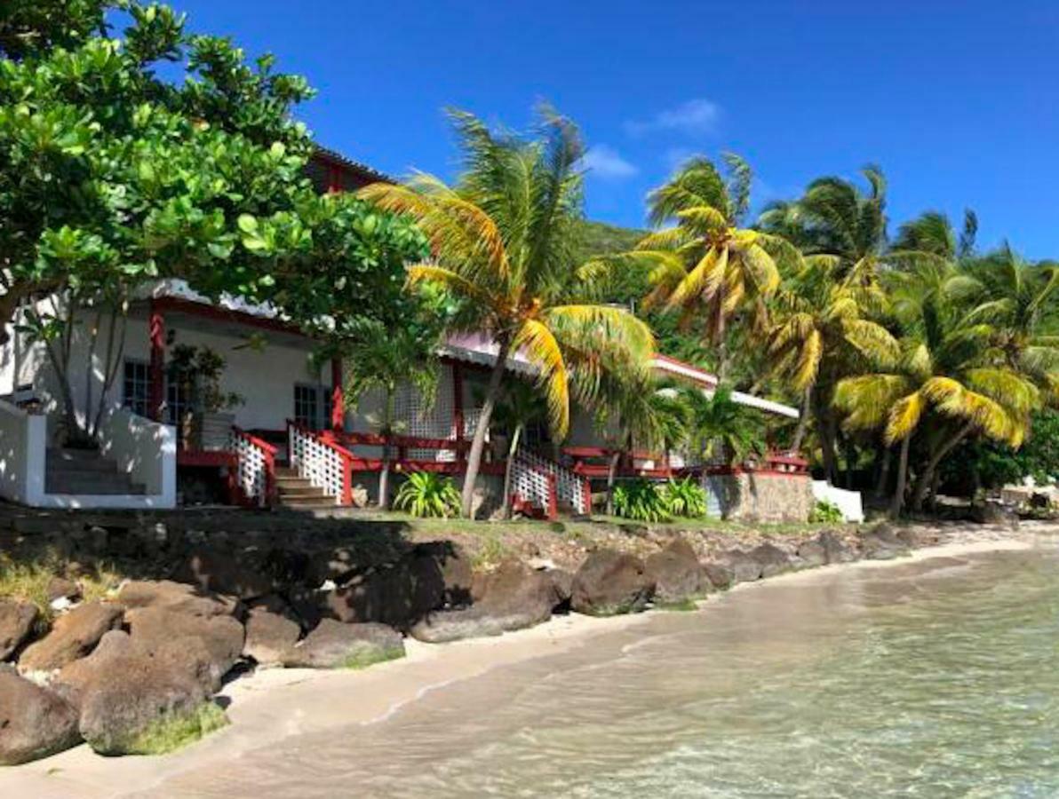 Bequia Beachfront Villa Hotel Friendship Buitenkant foto