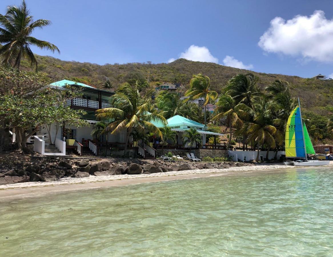 Bequia Beachfront Villa Hotel Friendship Buitenkant foto
