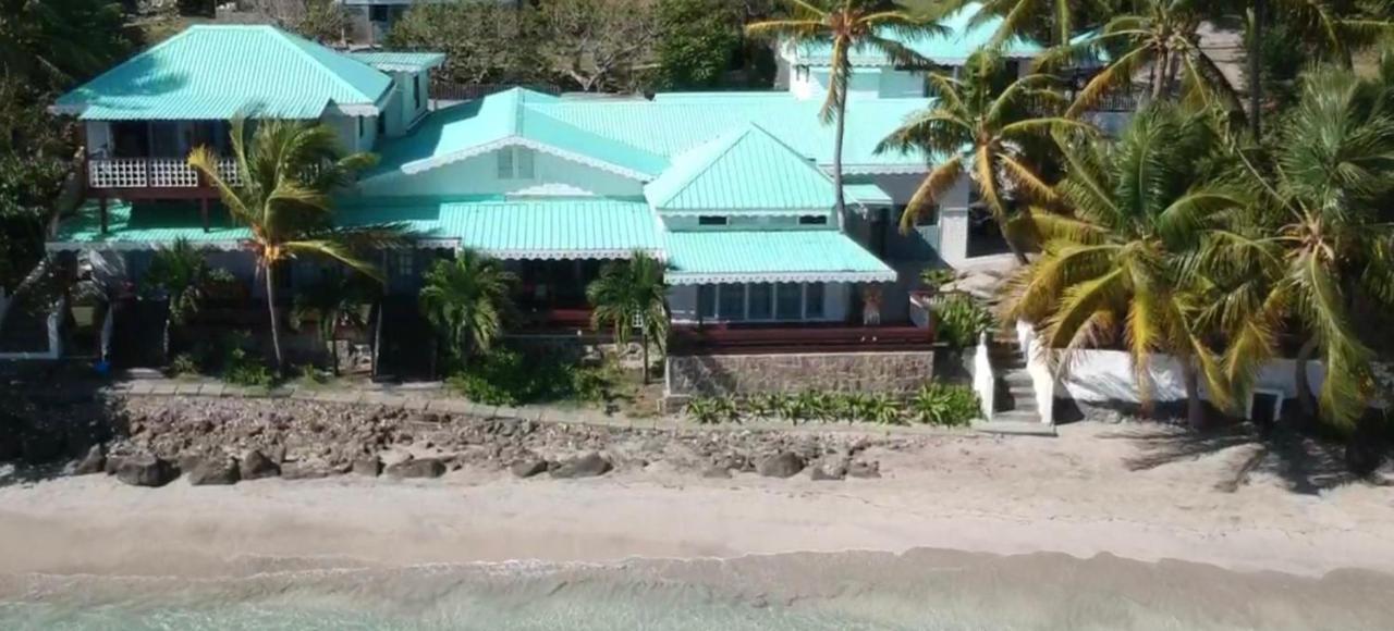 Bequia Beachfront Villa Hotel Friendship Buitenkant foto